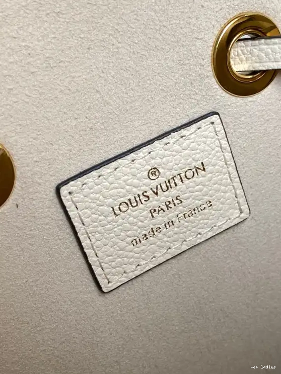 Cheap NÉONOÉ BB LOUIS VUITTON 0523